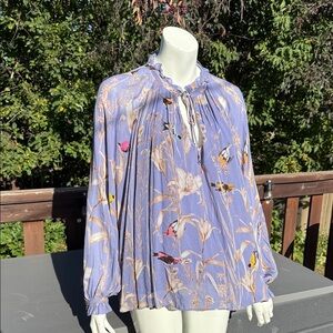 Banana Republic Floral/bird 100% Rayon Blouse lilac Beige like new